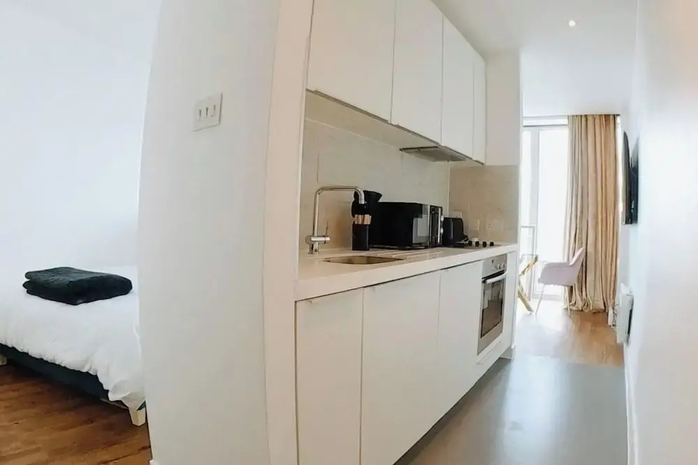 1 Bed City Studio Sleeps 3 - Wifi, Views