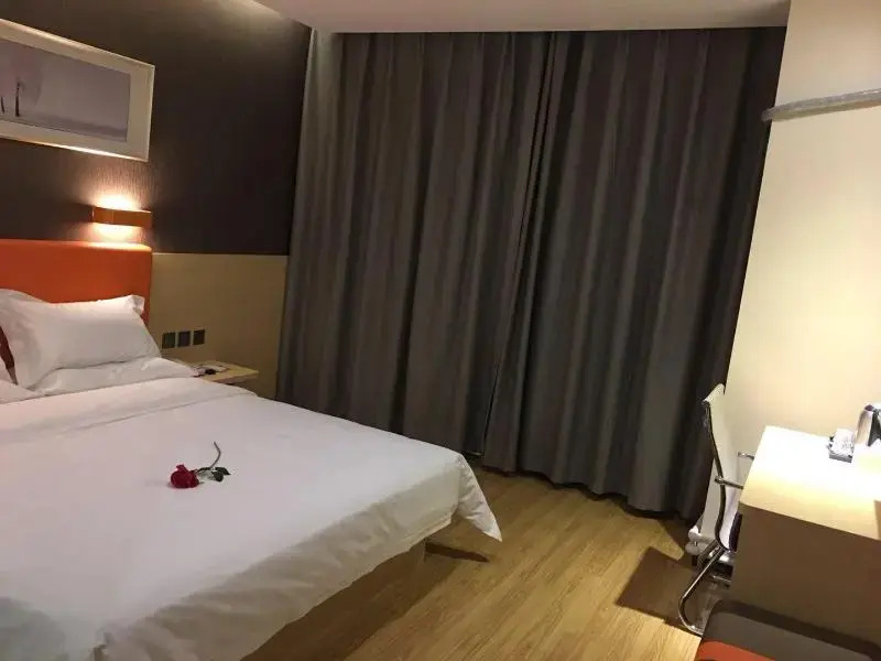 7Days Premium Xingtai Zhongxing West Street Gushun Branch