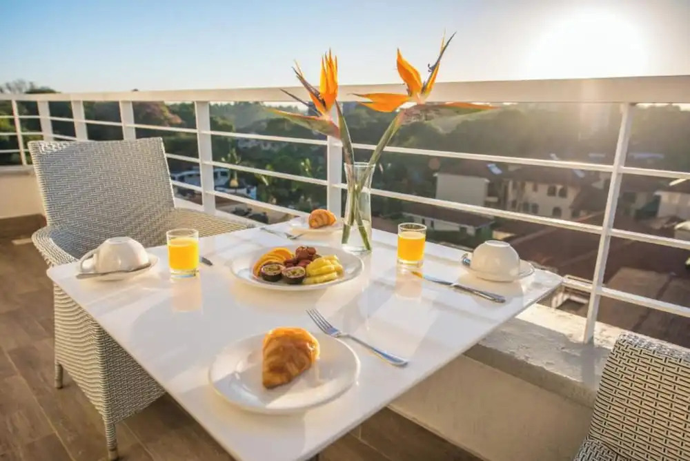 Glam Hotel Nairobi - Near Westgate Mall, Westlands