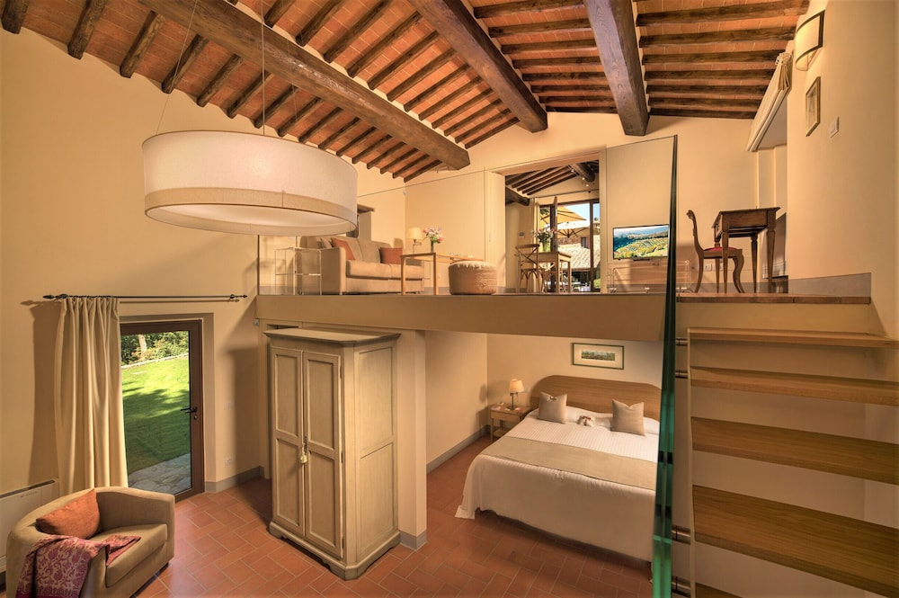 Villa in Chianti With Winery up to 10pax