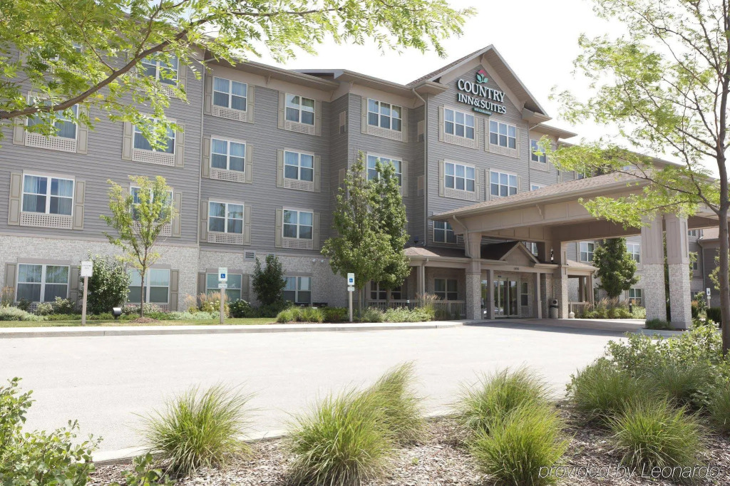 Holiday Inn Express Hotel & Suites Chicago West Roselle by IHG