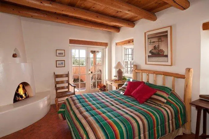 Campanilla Compound