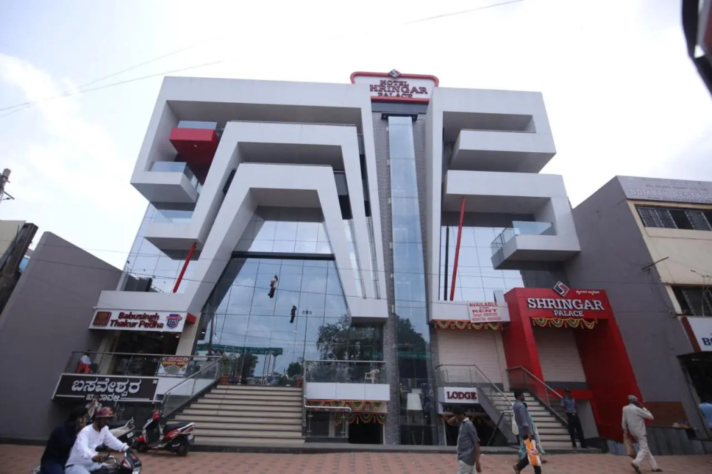 HOTEL SHRINGAR PALACE