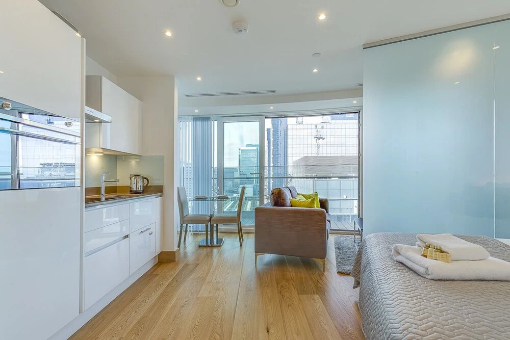 Q Canary Wharf Apartments - Arena Tower