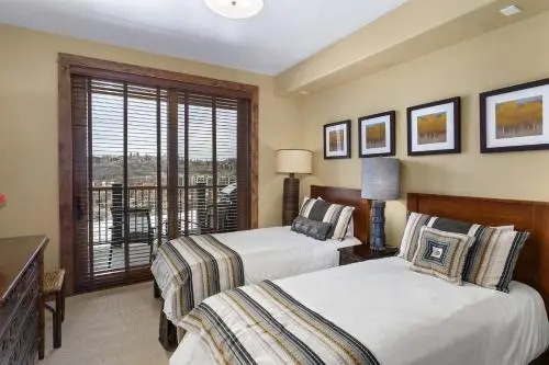 Edgemont 2603 - Luxury Ski-in Ski-out Condo
