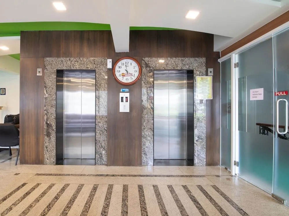 Capital O 60578 Hotel Maya International