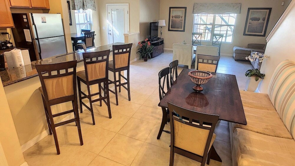 Donald's Dreamhouse - 5 BR Townhome - BRM 1619