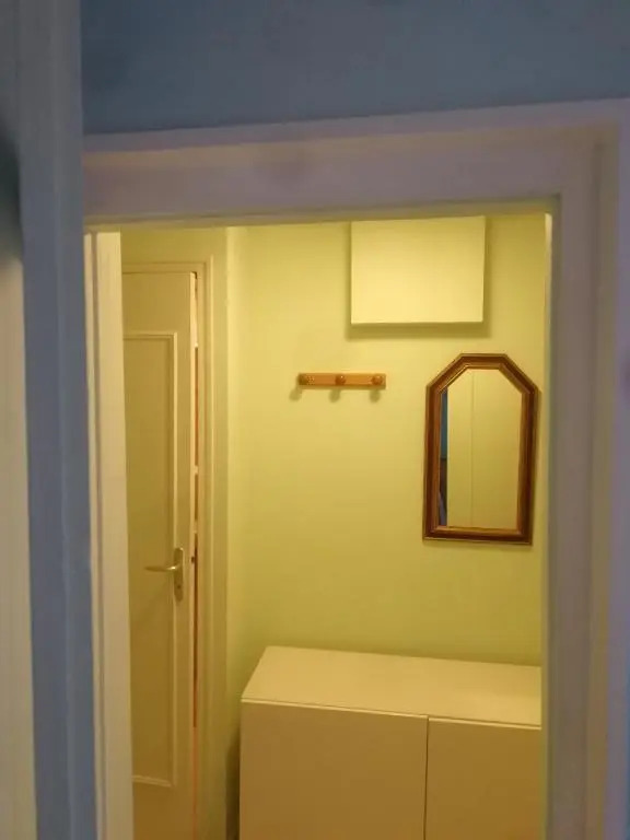 Arbois, joli petit appartement plein centre