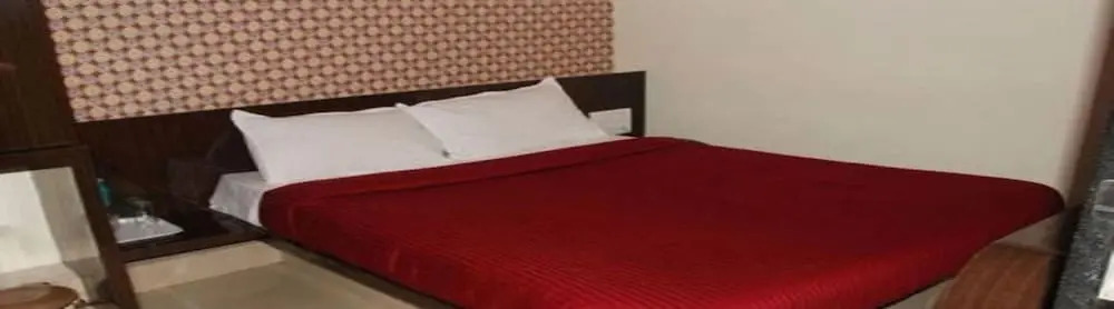 Room Maangta 100 - Andheri East