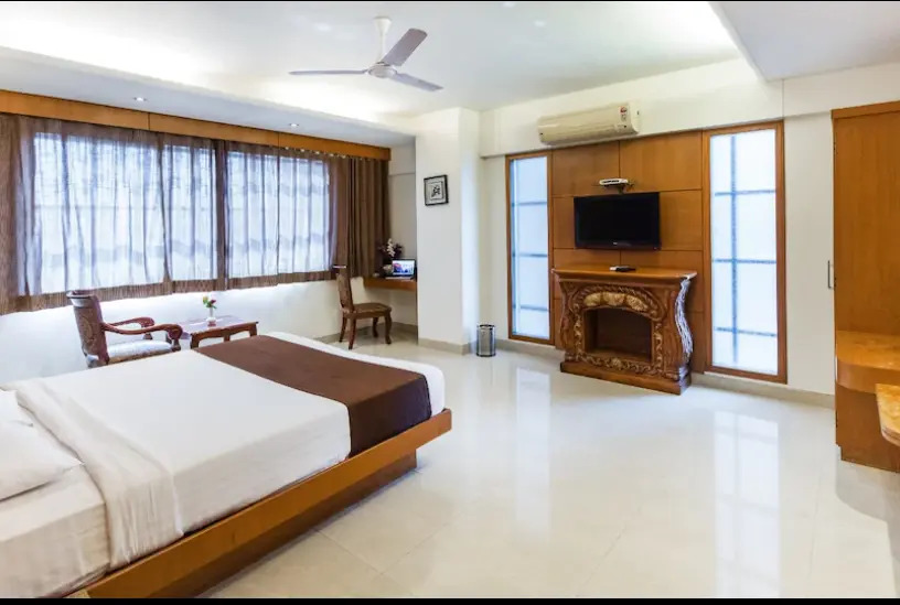 Hotel Seven Heaven
