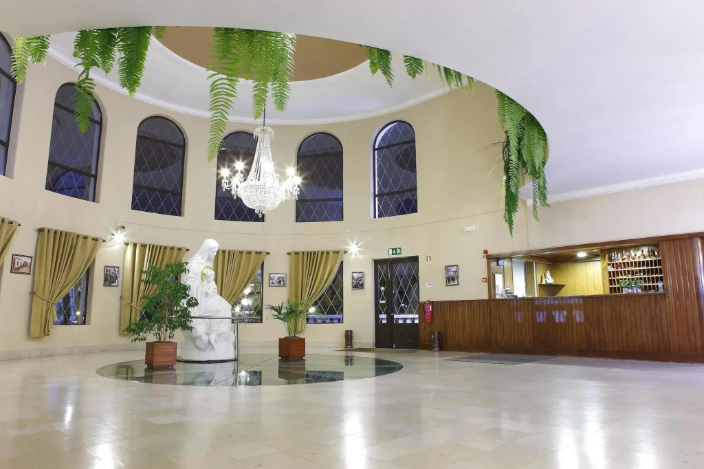 Domus Pacis Fatima Hotel