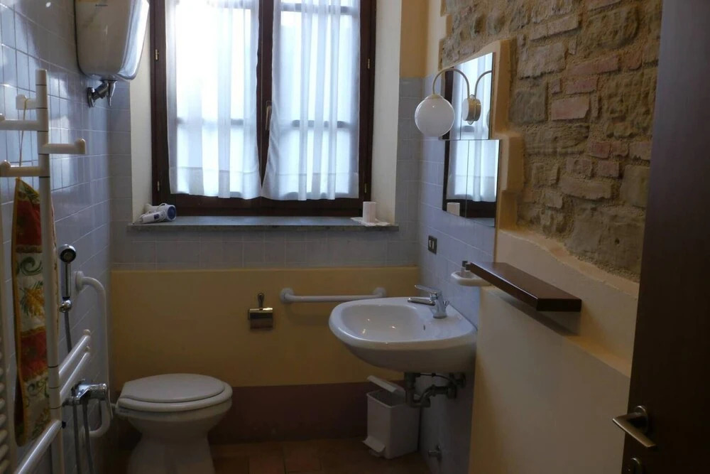 Rosmarino Charming Apartment in Italy for 4 People