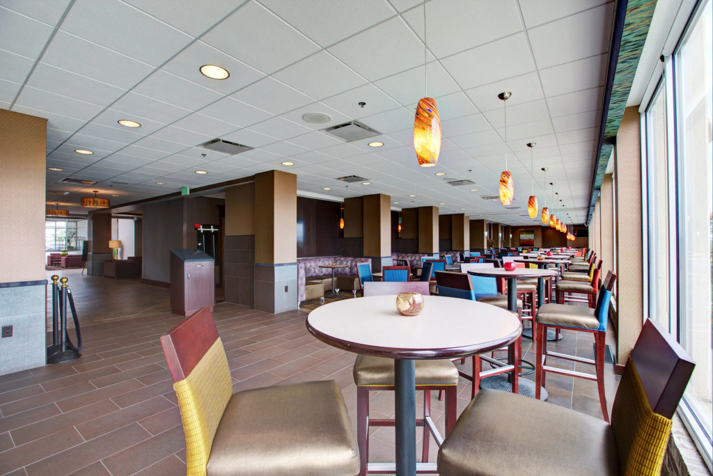 Holiday Inn Des Moines-Downtown-Mercy Campus by IHG