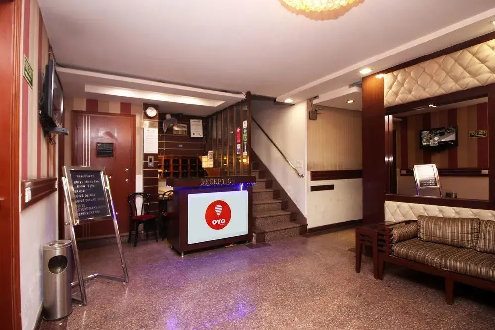 OYO 2791 Hotel Arina Inn