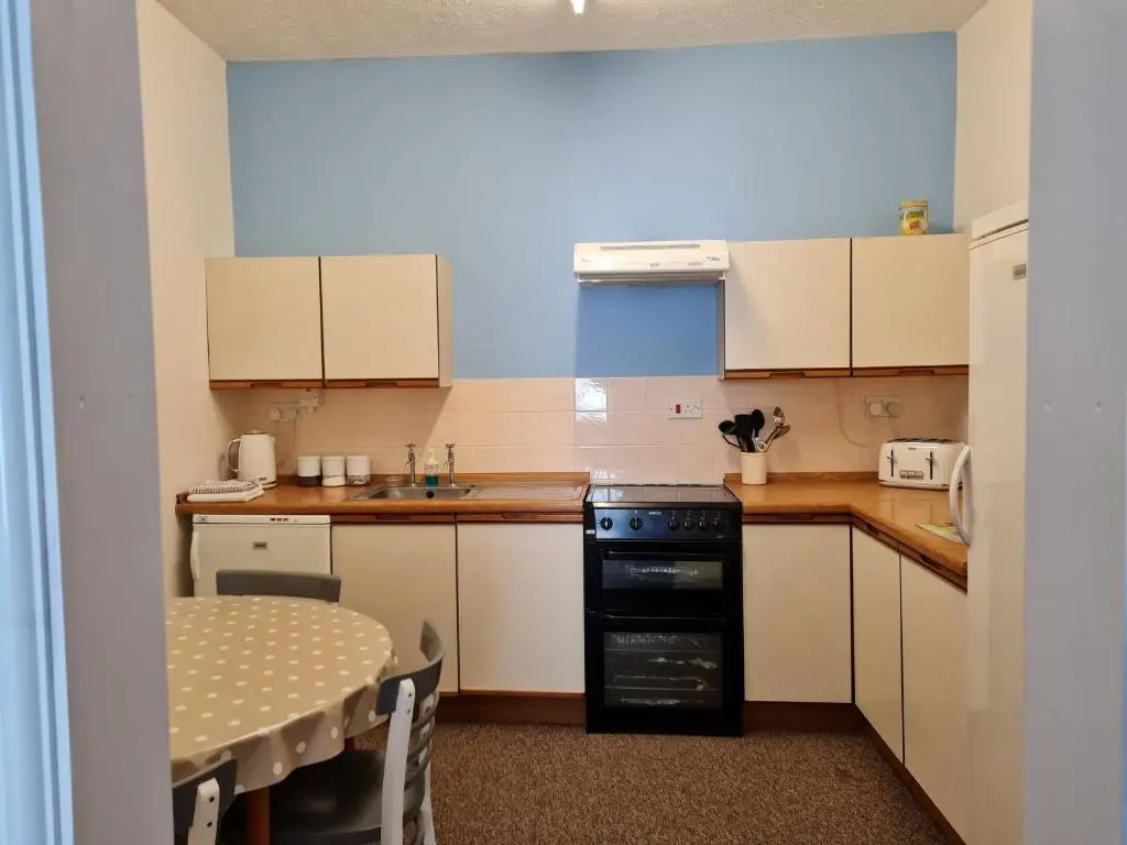 17 Bridge St, 3 bedroom flat