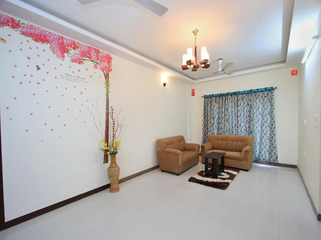 OYO Rooms 664 Near Nagawara Flyover