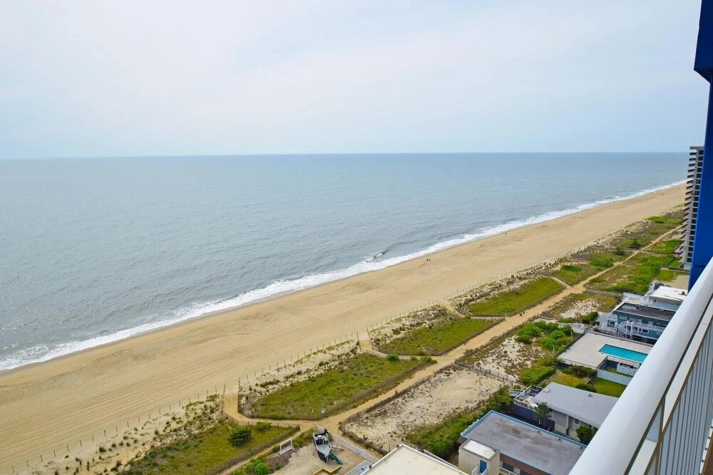 Carousel 2206 3 Bedroom Condo by RedAwning, Ocean City