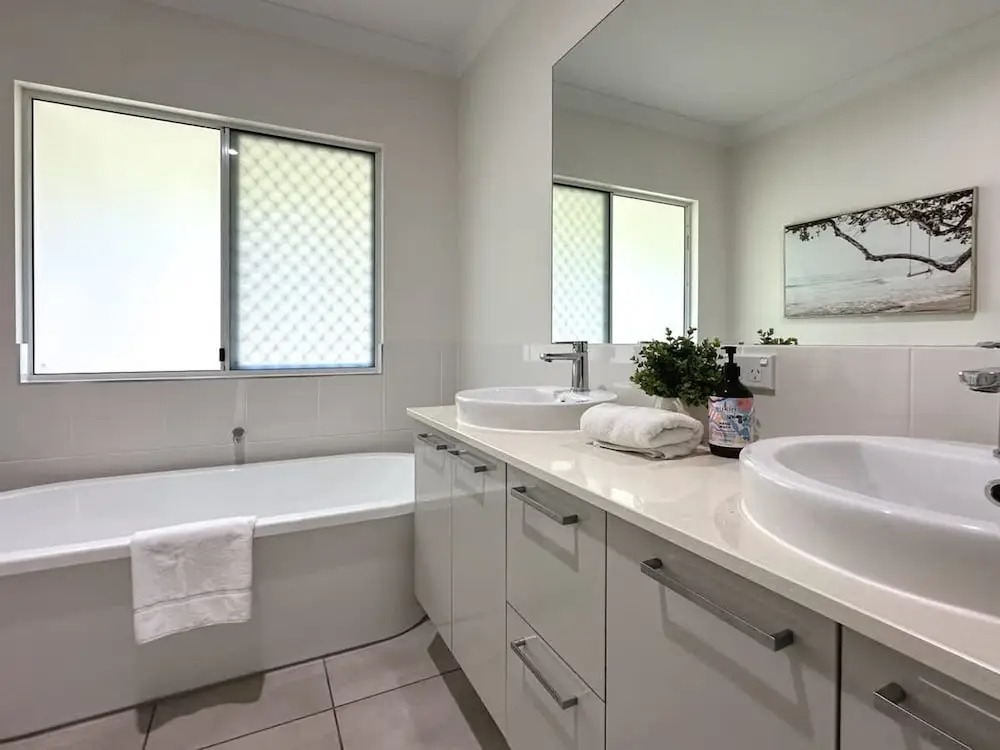 The Nook - Pet Family-friendly 4-bedroom