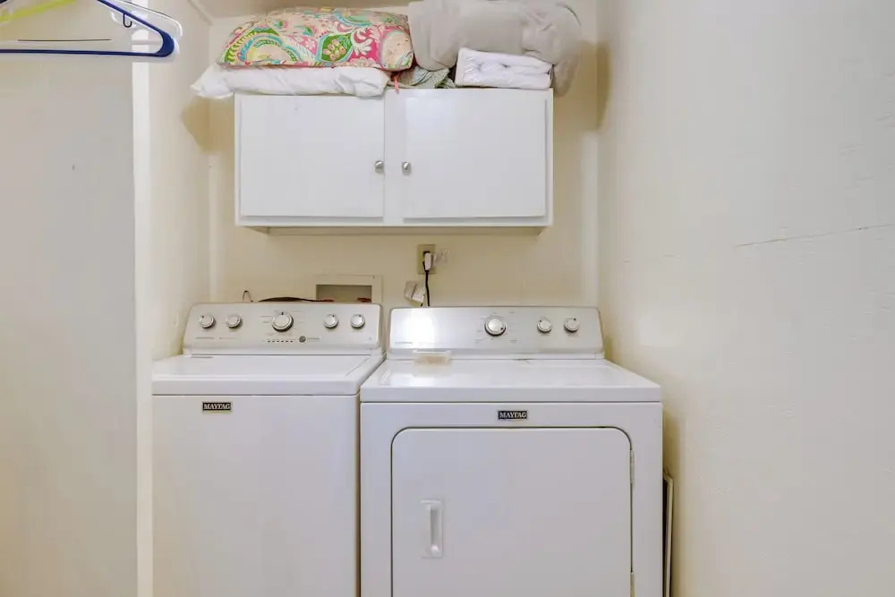 Walk to Aransas Bay: Beautiful Rockport Townhome