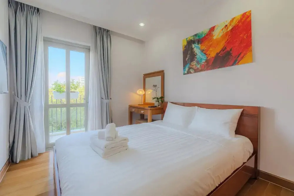 Emerald Pavillon Suites Saigon