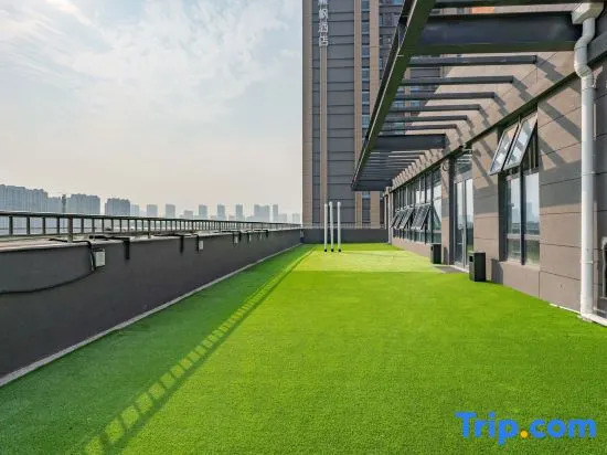 Fuyue Theme Hotel (Jinan Tangye Outlet Store - Original Yishang Hotel)