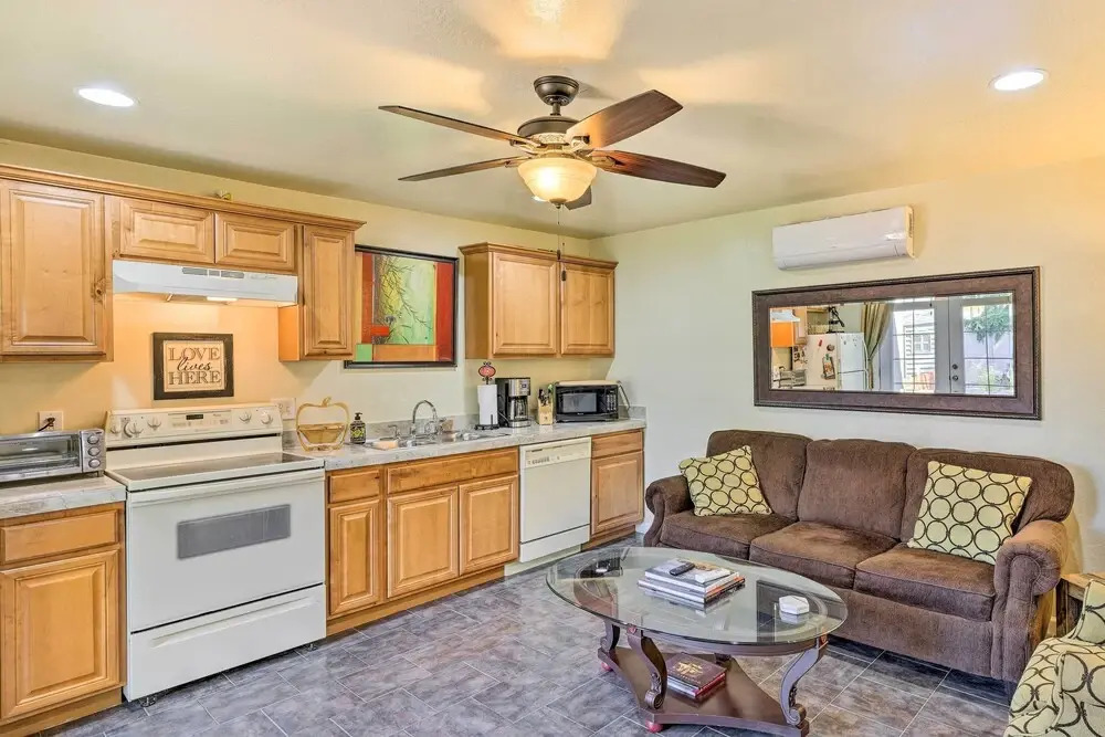 Phoenix Vacation Rental: 2 Mi to Downtown
