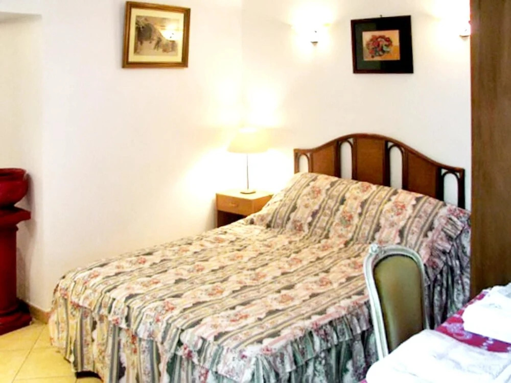 Mansion With 4 Bedrooms in Cazouls les Beziers, With Pool Access, Furn