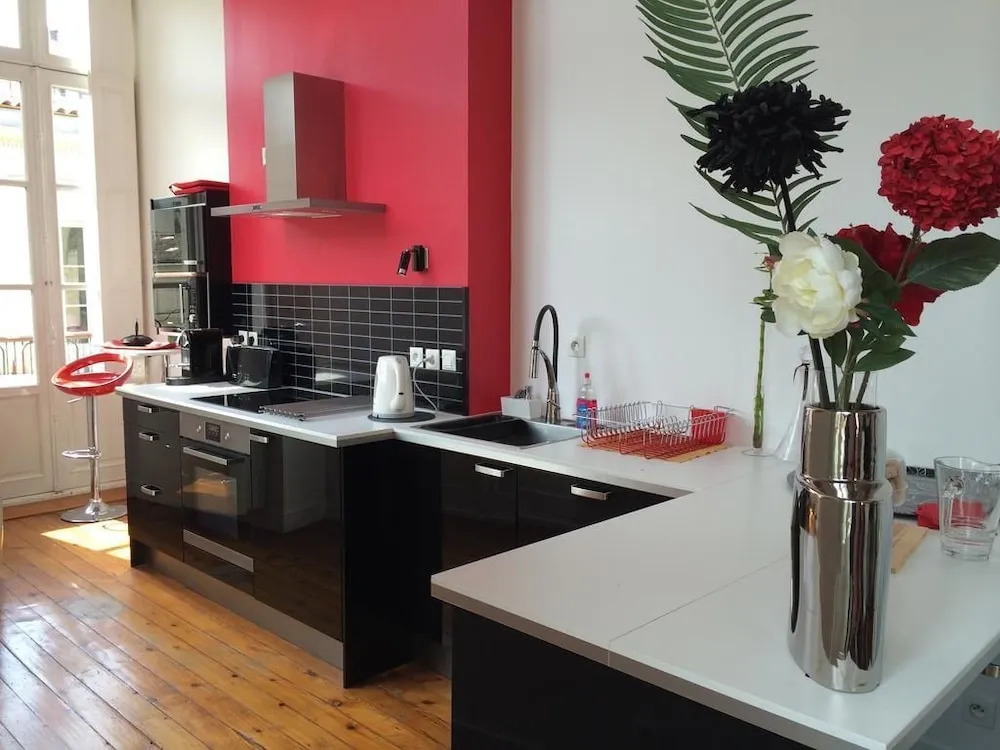 Gîte, Luxueux appartement T3 dans le Triangle D'Or "LES GRANDS HOMMES" Bordeaux
