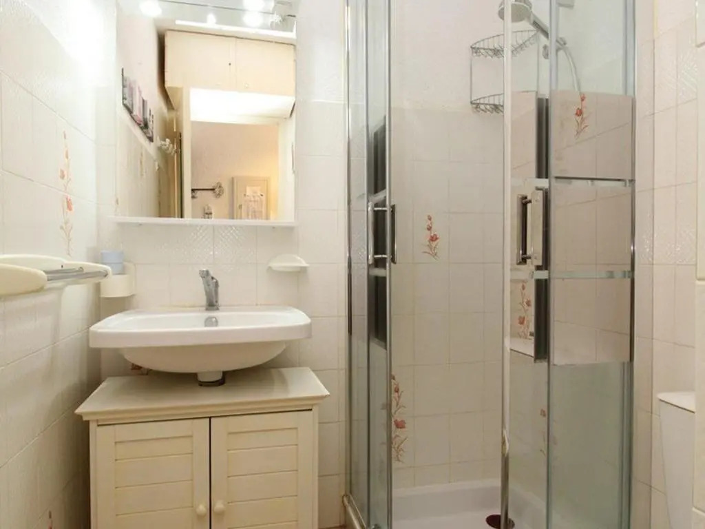 Appartement Balaruc-les-Bains, 1 pièce, 2 personnes - FR-1-553-100