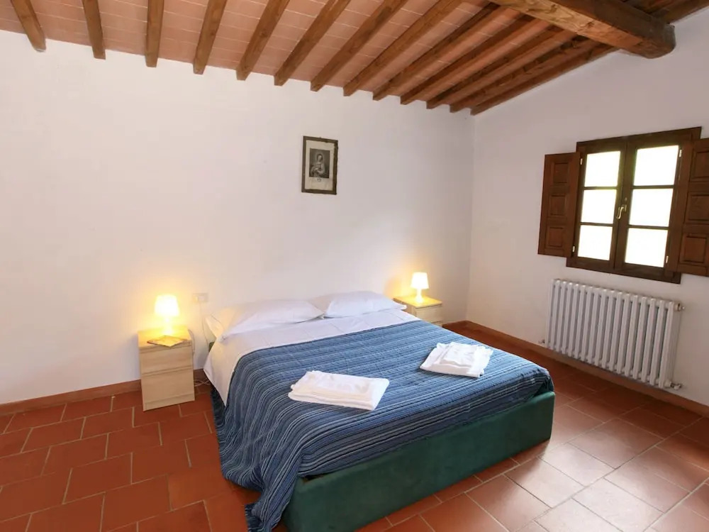 Soothing Holiday Home in Castelnuovo dei Sabbioni With Pool