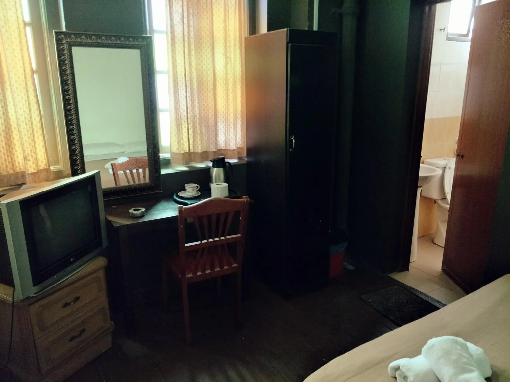 Cintamani Travellers Lodge