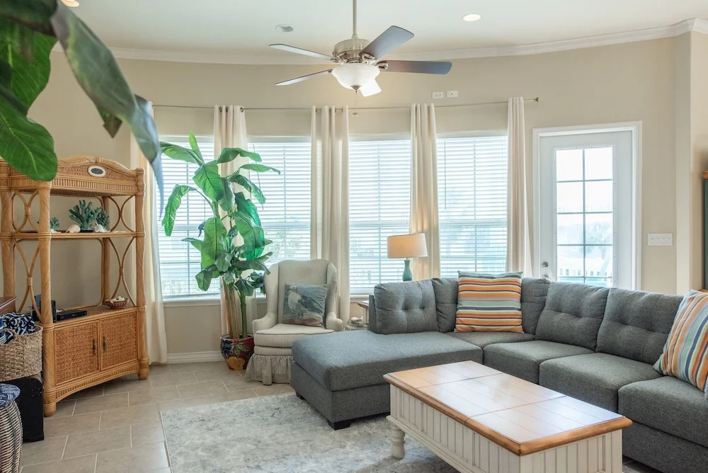 Oceans 10 3 Bedroom Home