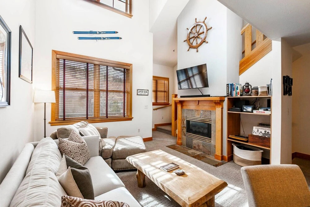 Greyhawk 24 by Identity Properties