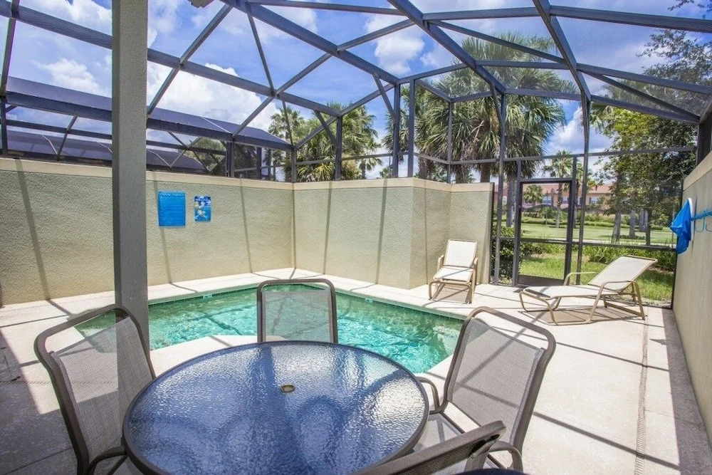 Tropical 5 Bedroom Home townhouse