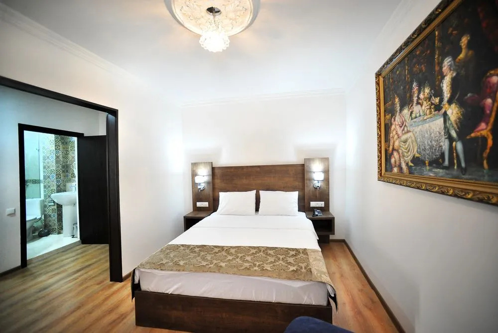 RK Hotel City