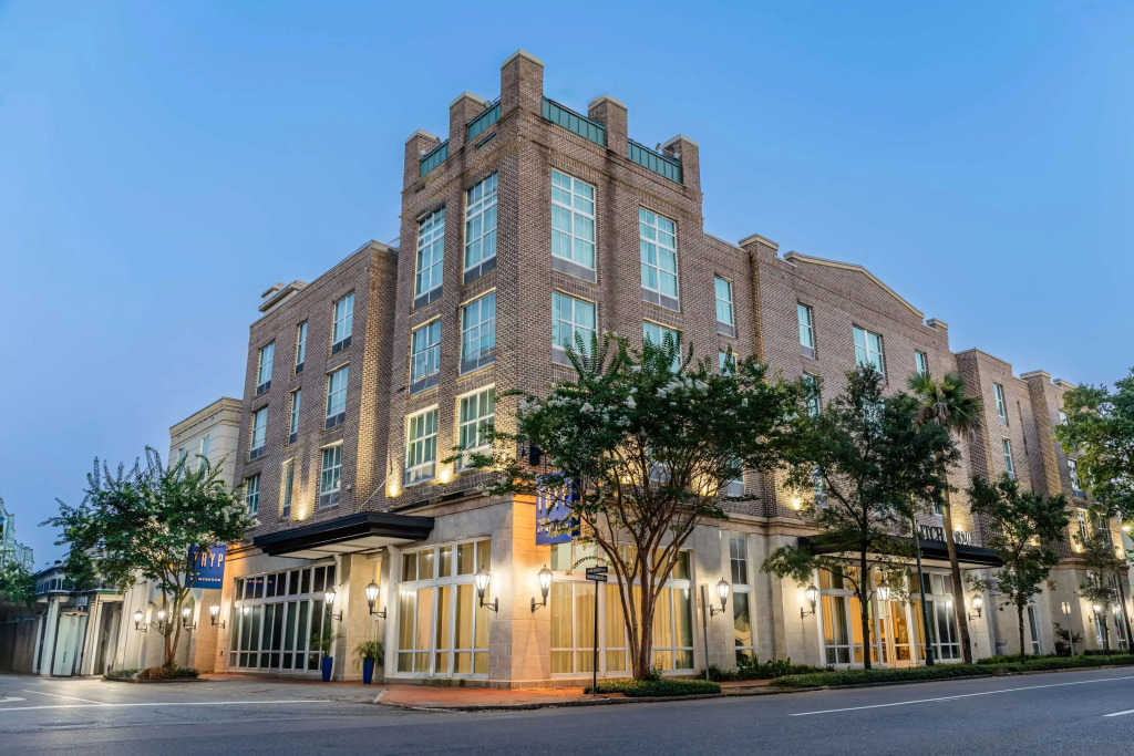 TRYP by Wyndham Savannah