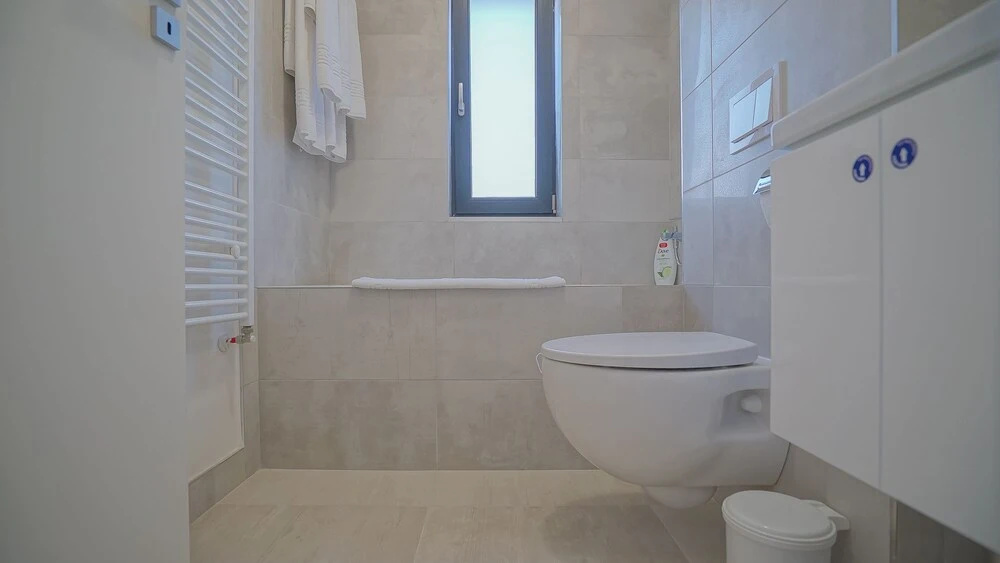 CN2i Luxury Accommodation Bobalna