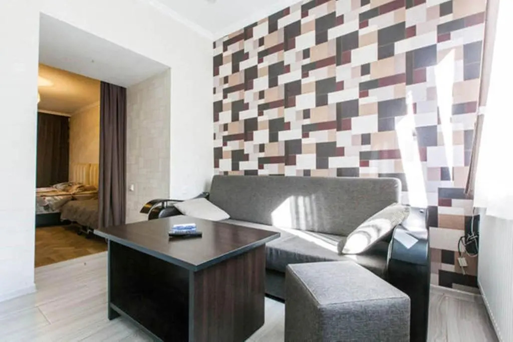 Garry Apartment