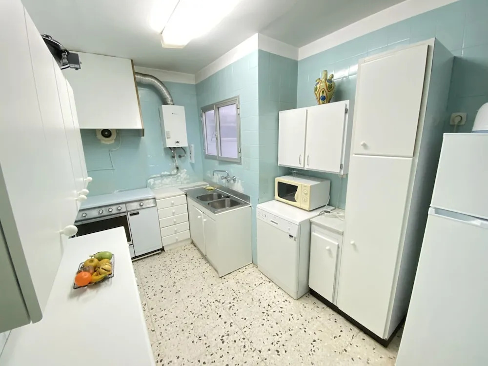 Agi Avenida Apartments