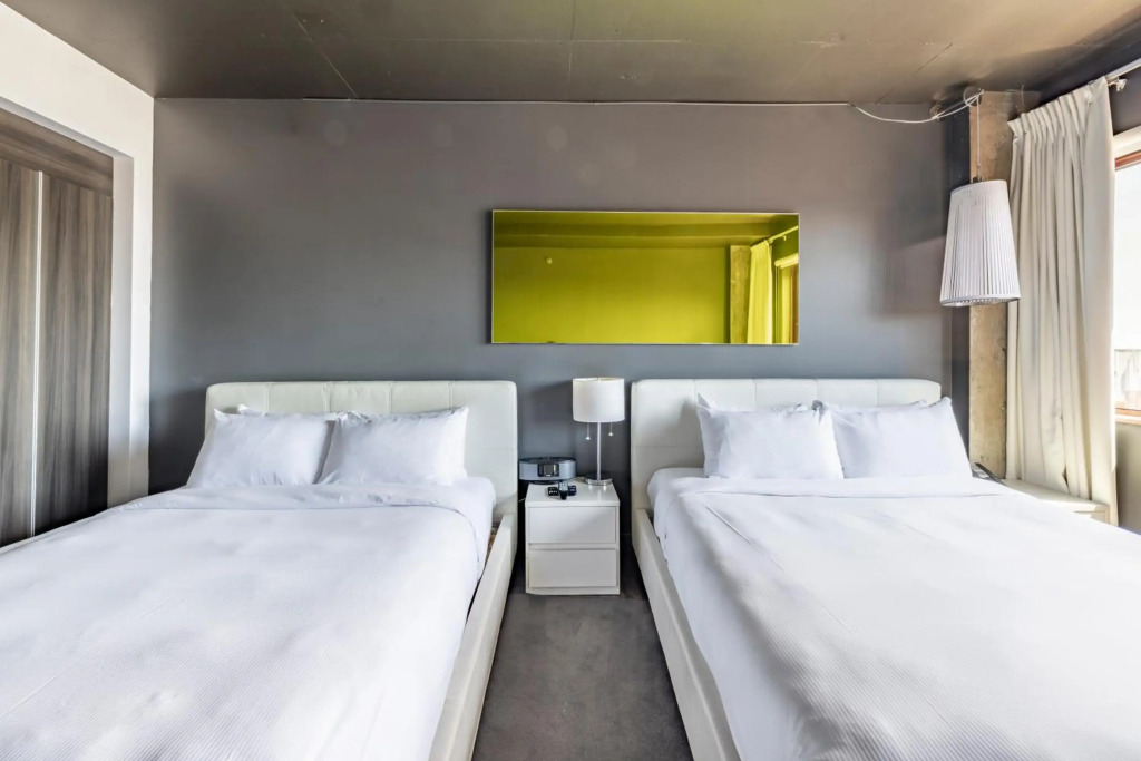 Hotel Zero 1 Montreal