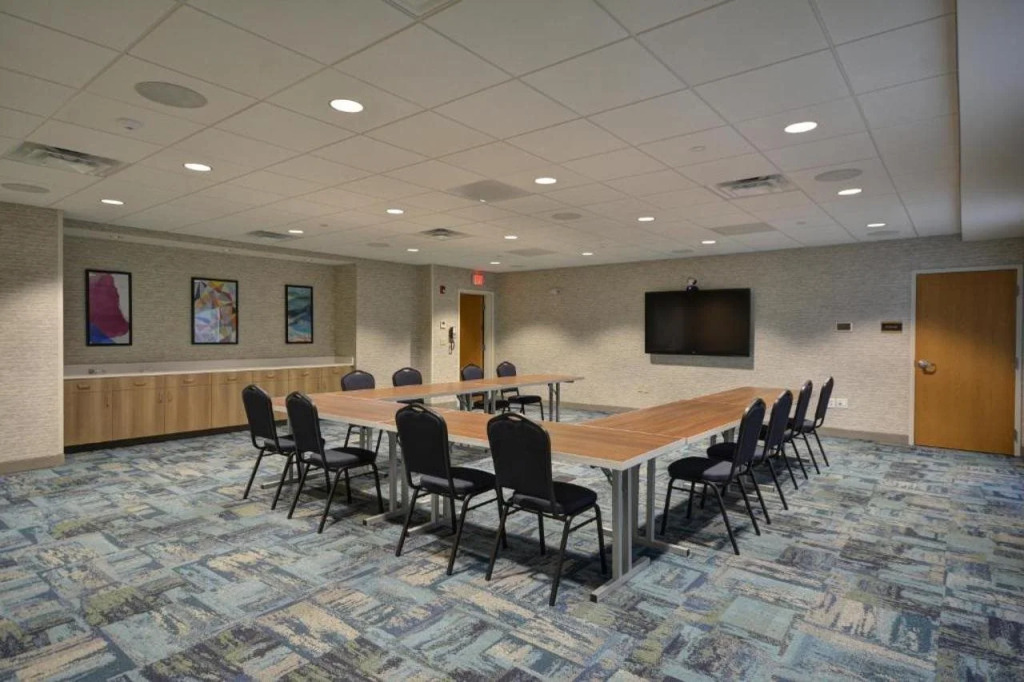 Home2 Suites By Hilton Portland Airport
