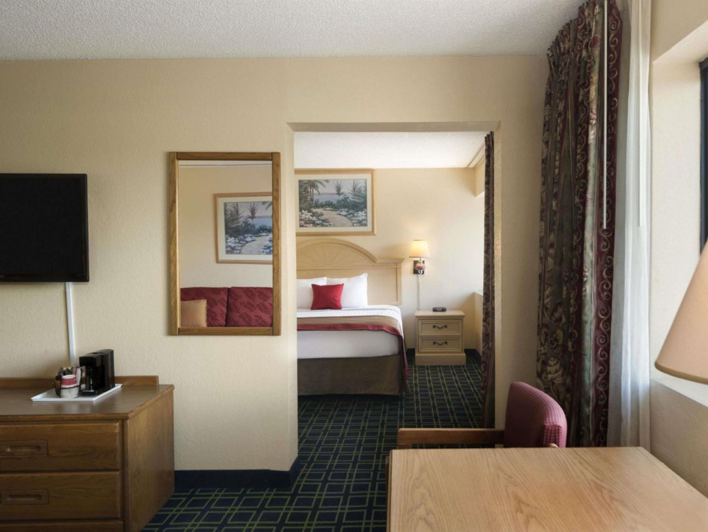 Ramada Kennedy Space Center