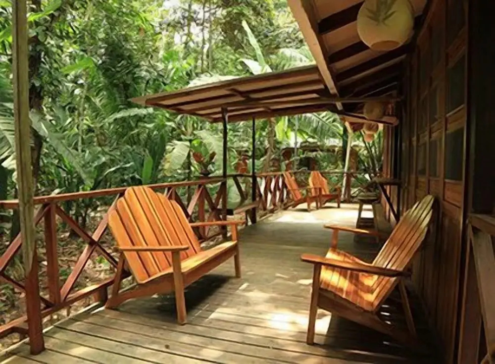 Pachamama Nueva River side Bungalows Punta Uva