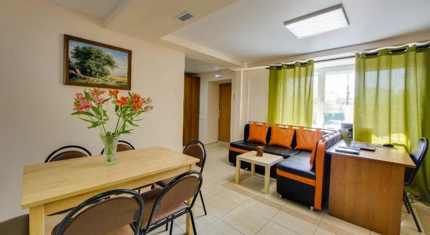 Leto Hostel
