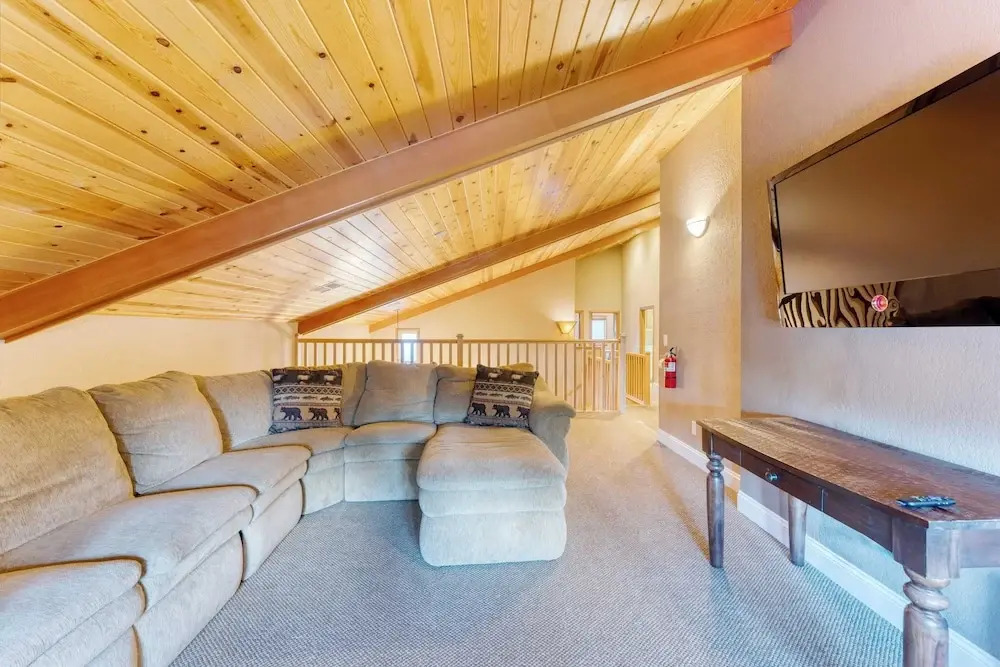 Luxe All-season Retreat by Avantstay Prime Location, Near Skiing