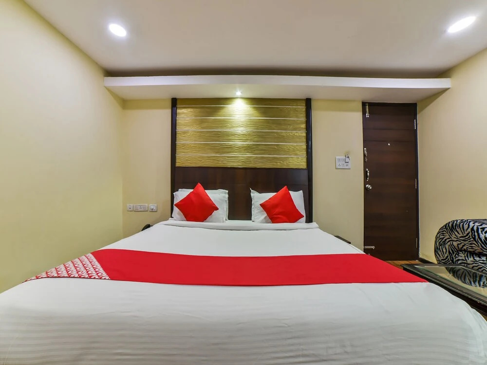 OYO 4668 Hotel Ocean Residency