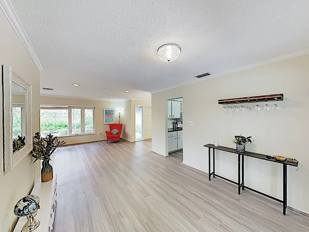 New Listing! Pine Ridge W/ Lanai & Pool 3 Bedroom Home
