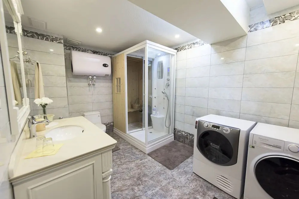 Azara Bed and Breakfast
