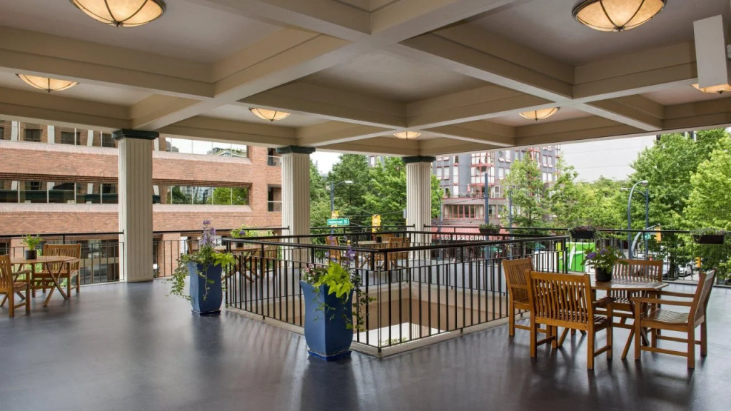 Holiday Inn & Suites Vancouver Downtown by IHG