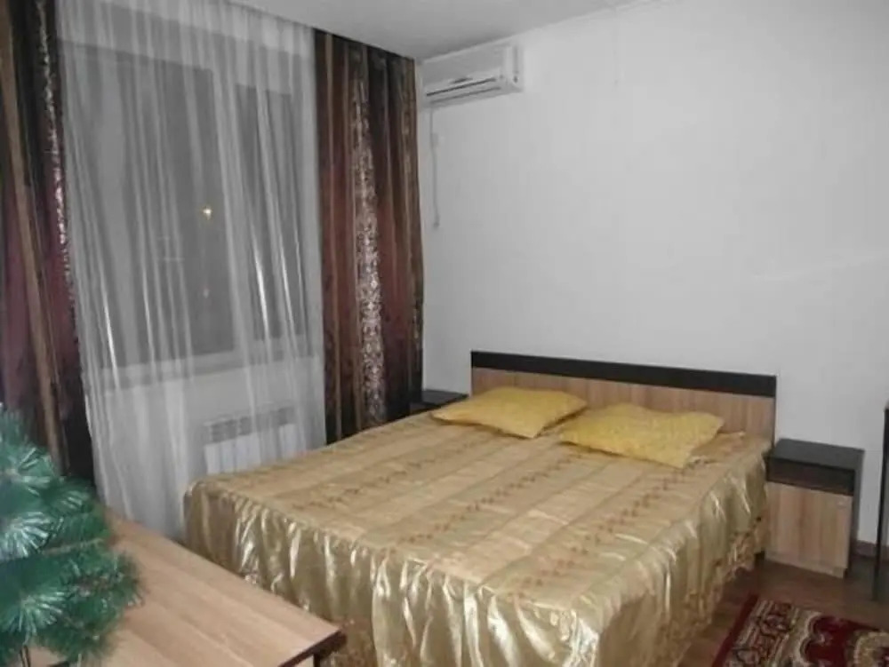Kuze Hotel